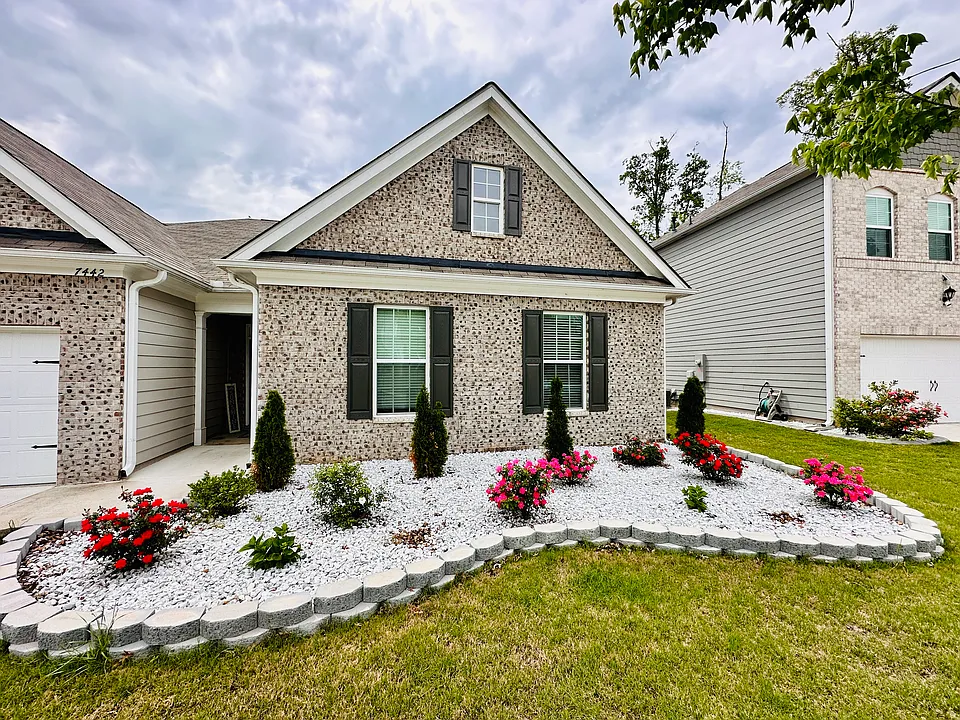 7442 Jennadee Dr