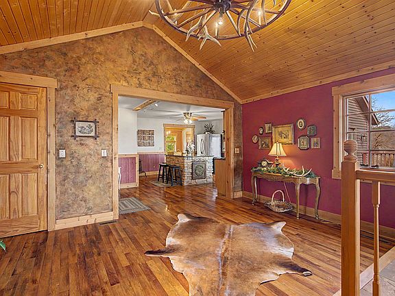 4th image of 2287 W Hanover Rd