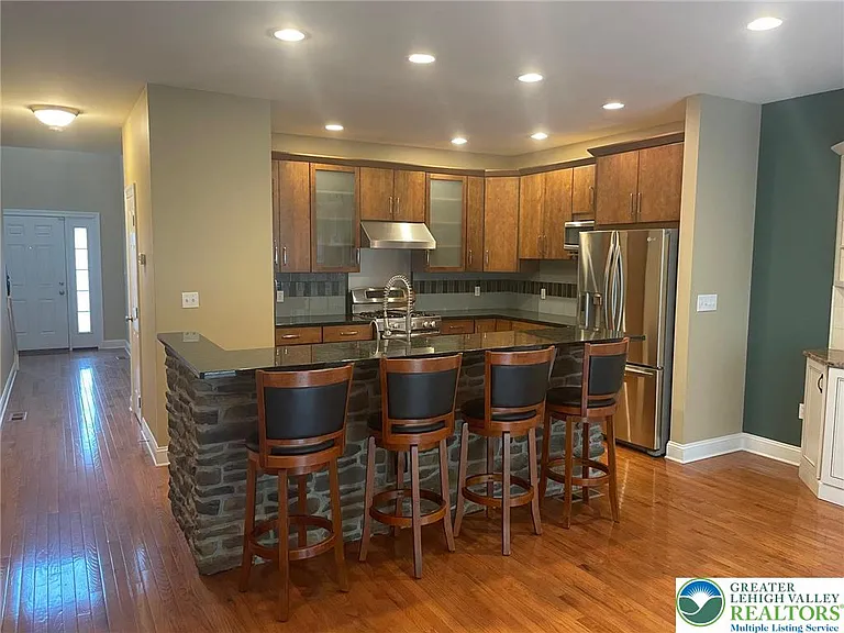 1621 Finches Garden Rd — Photo 6