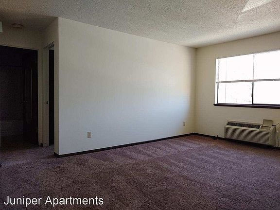 4th image of 490 9th St NE APT 4