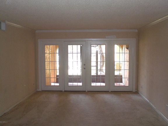 3rd image of 6662 LA MIRADA Drive E #1