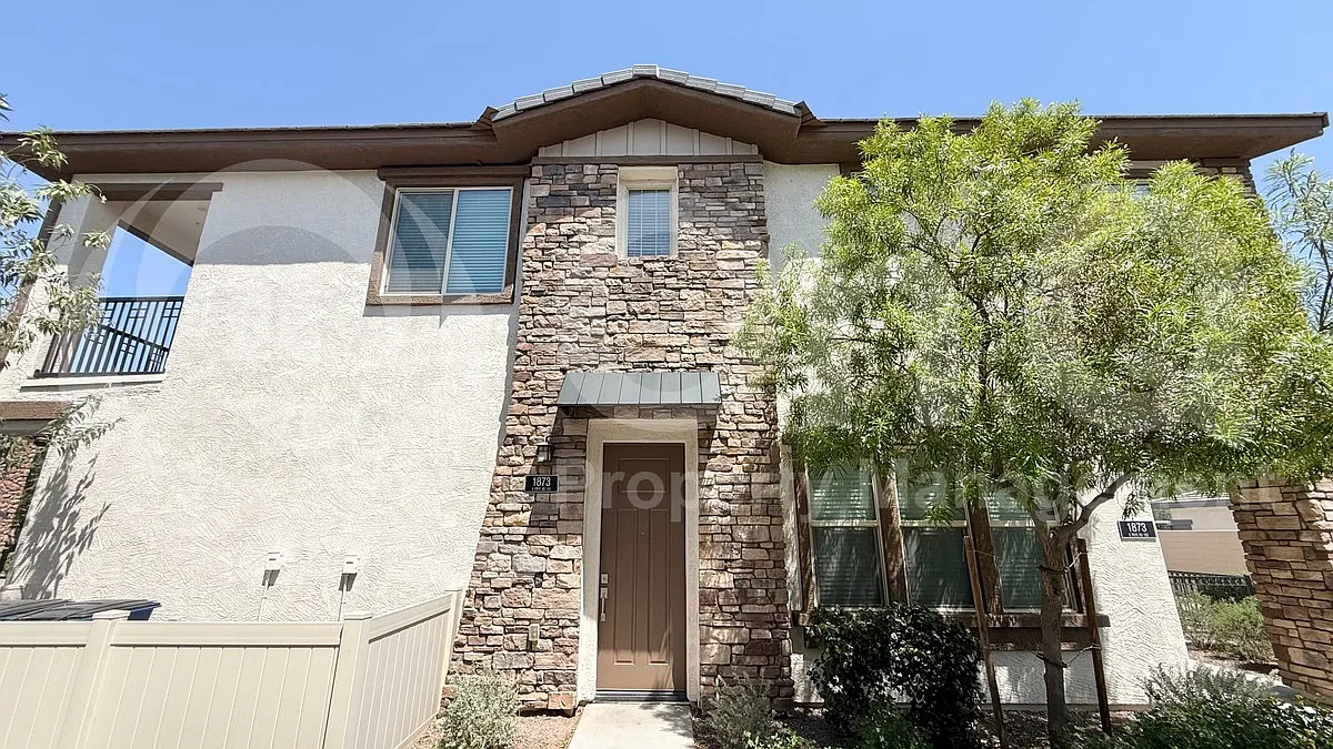 2 bed, 2.0 bath, $1,900 — Photo 1