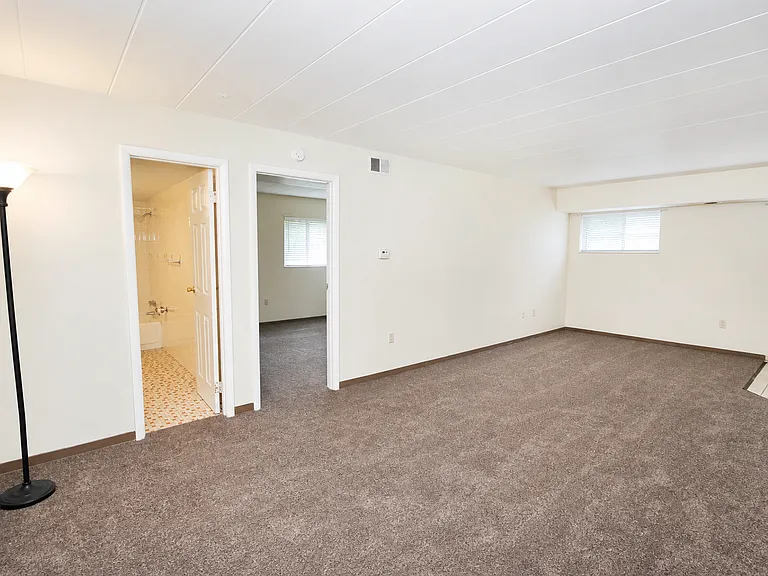 501 Mifflin Ave — Photo 3