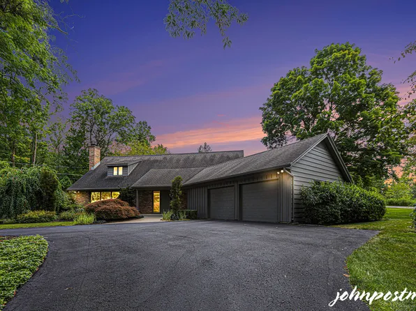 2646 Reeds Lake Blvd SE, East Grand Rapids, MI 49506
