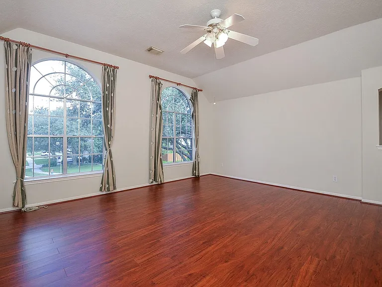 2715 Sunnycreek Ln — Photo 13