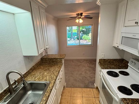 2nd image of 356 Robinson St #32