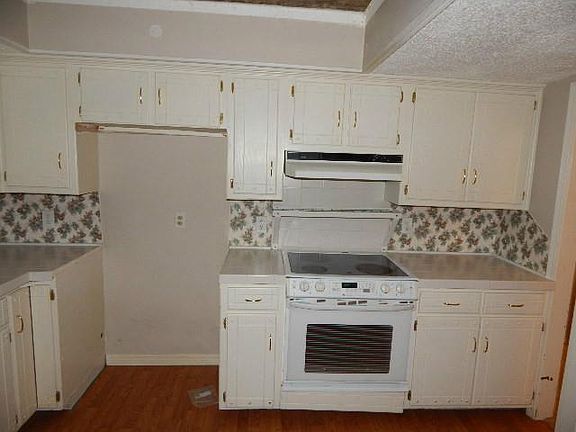 5th image of 11121 Ashford Dr