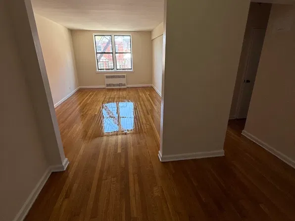 (undisclosed Address), Jamaica, NY 11435