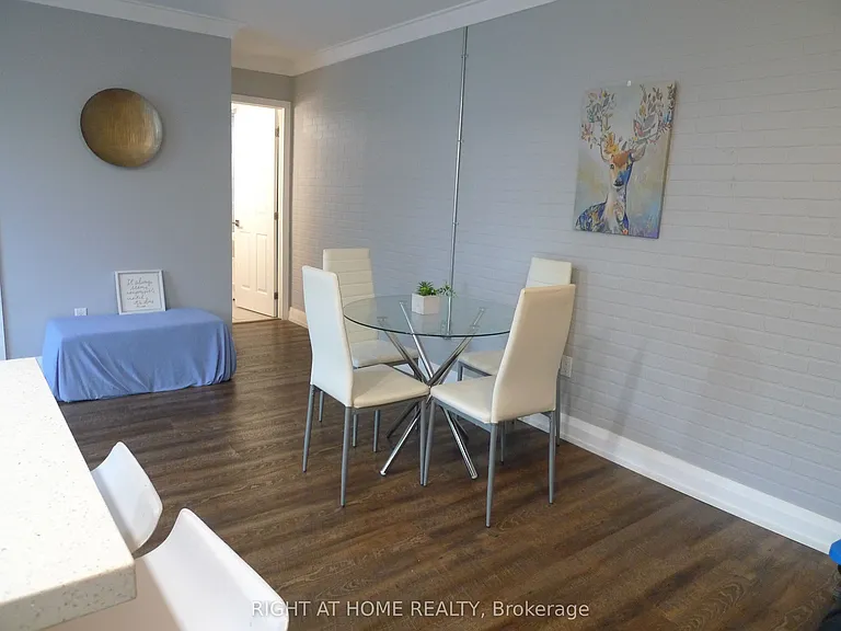 2373 King St E #26 — Photo 16