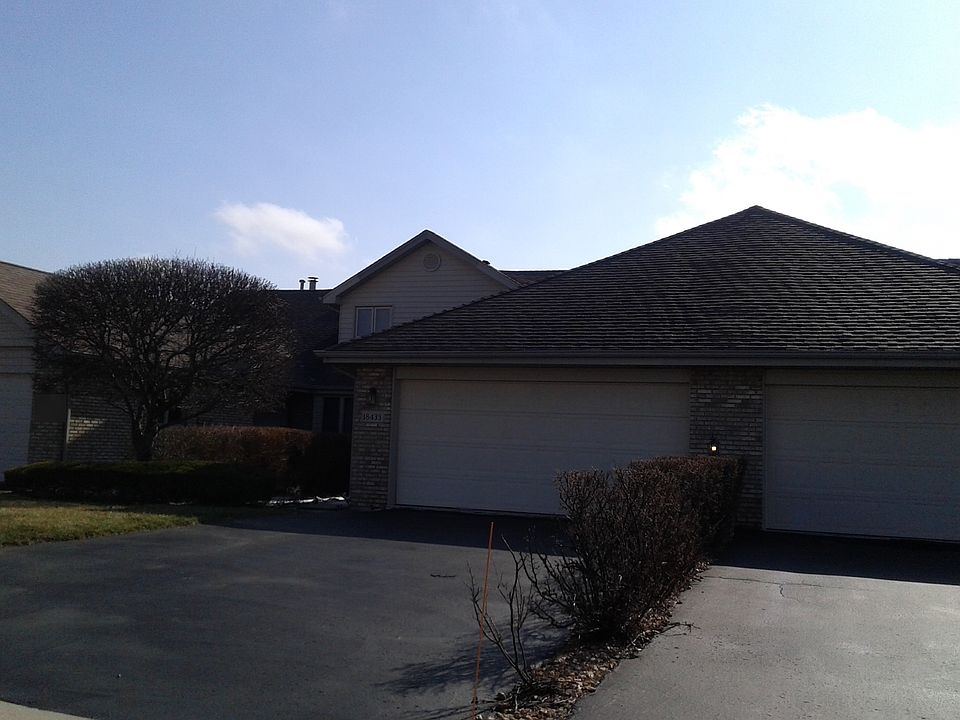 1st image of 18433 Lakeview Cir W