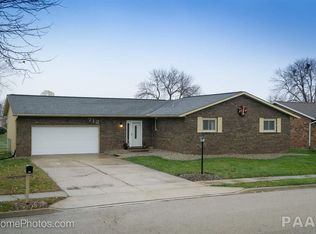 712 Taylor St, Morton, IL 61550