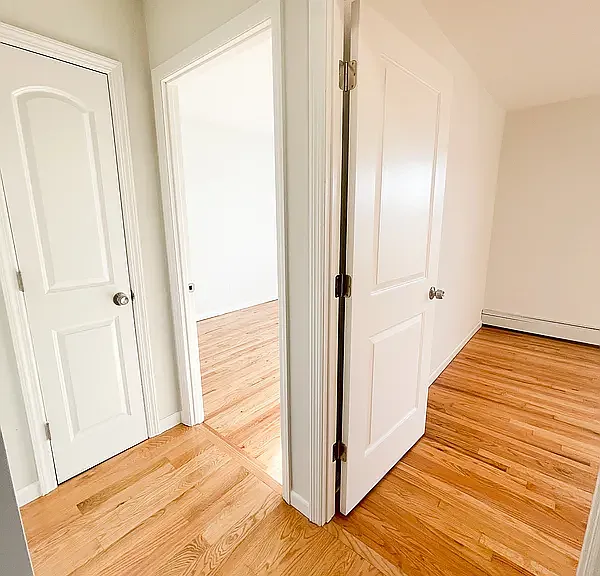 25-34 23rd St #3 — Photo 9