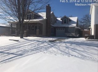 26389 Tawas St, Madison Heights, MI