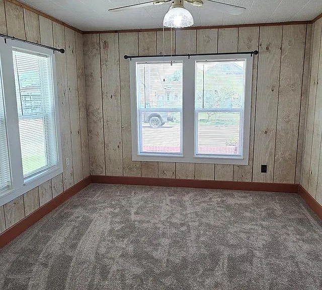 417 E Jack St — Photo 12