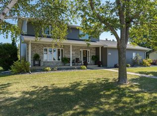 1018 10th St, Gaylord, MN 55334