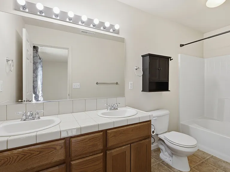 7610 S Dour St — Photo 22