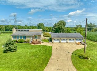 4700 Lowden Rd, Pleasant Lake, MI 49272