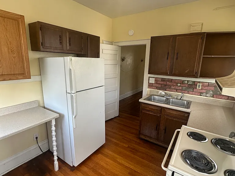 418 Beauregard St #1/2 — Photo 4