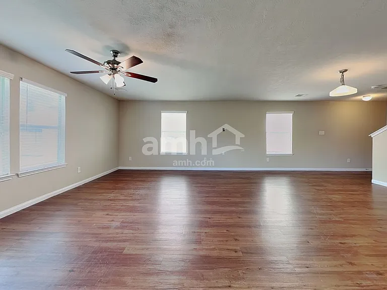 847 Darbydale Crossing Ln — Photo 8