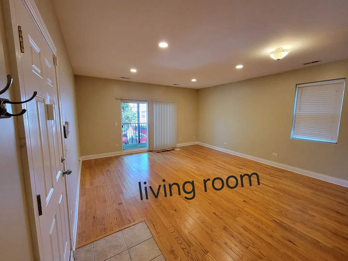 2 bed, 1400 sqft, $1,700 — Photo 3
