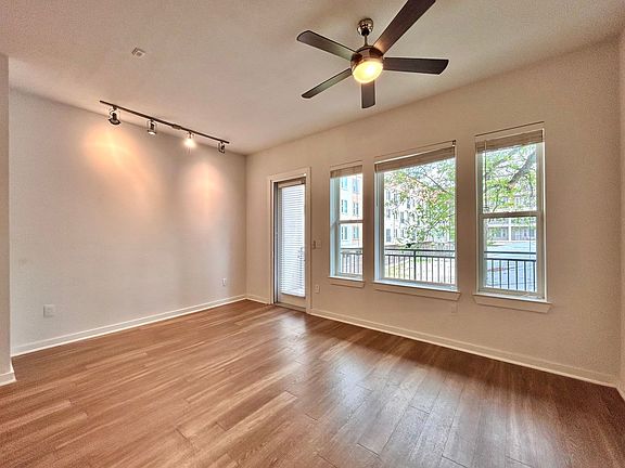 3rd image of 1900 Barton Springs Rd Unit 2007