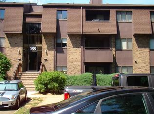 921 Wood Mill Dr #921, Cranbury, NJ 08512