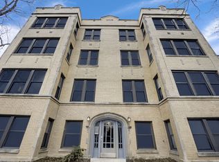 3301 W Cuyler Ave APT G, Chicago, IL 60618