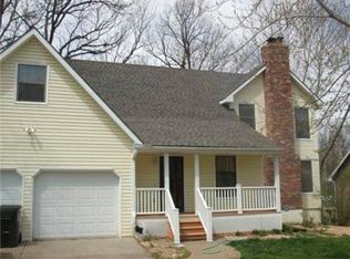 1304 Cheatham Ct, Warrensburg, MO 64093