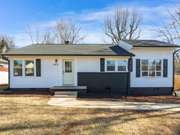803 Oakley St, Graham, NC 27253