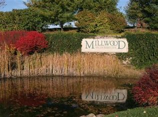 6325 S Meadowview Ave, Ozark, MO 65721