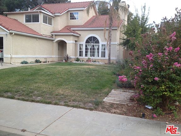 4th image of 1657 E Ryan Ln
