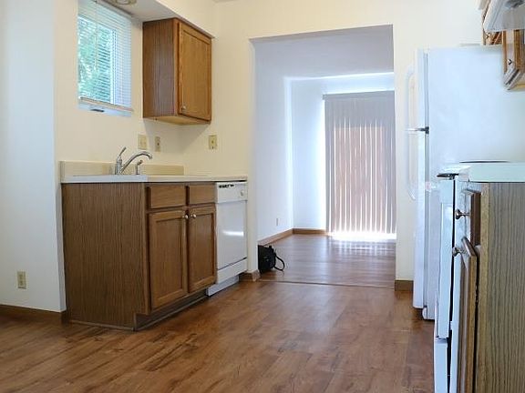 5th image of 4626-28 Fenton Ln