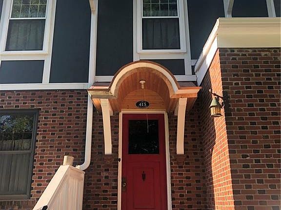 2nd image of 415 1st Ave E