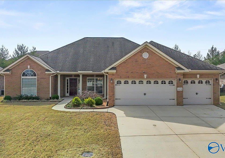 1st image of 4406 Coatsbridge Dr SE