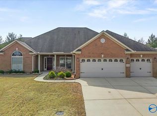 4406 Coatsbridge Dr SE, Owens Cross Roads, AL 35763