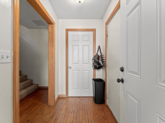 5th image of 1319 E Harding Dr #A