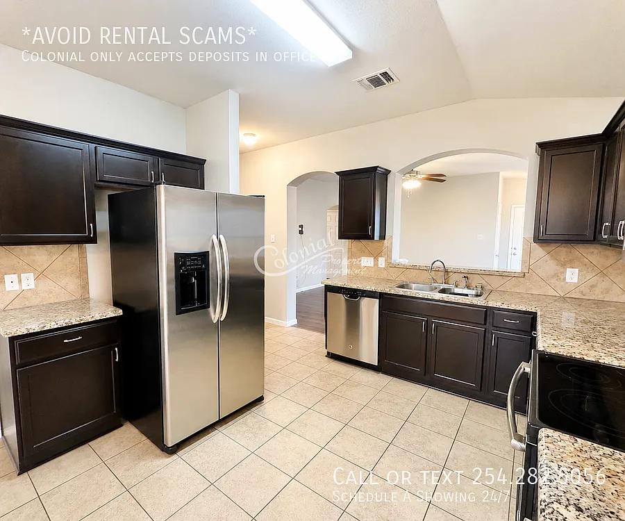 3 bed, 2.0 bath, 1380 sqft, $1,625 — Photo 3
