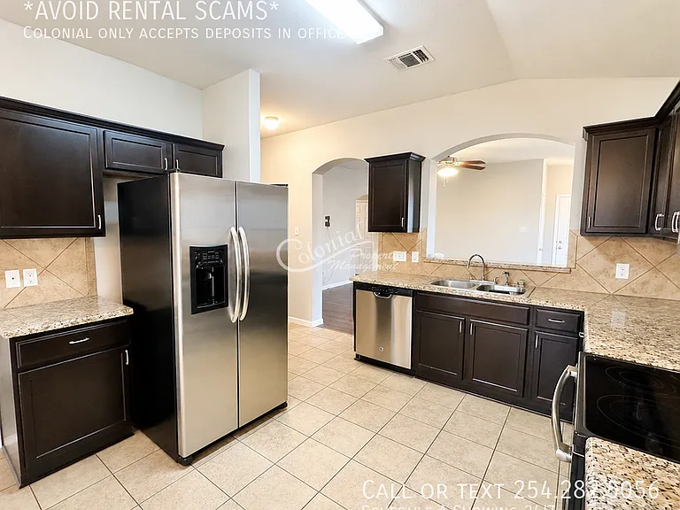 5829 Huntington Dr — Photo 3