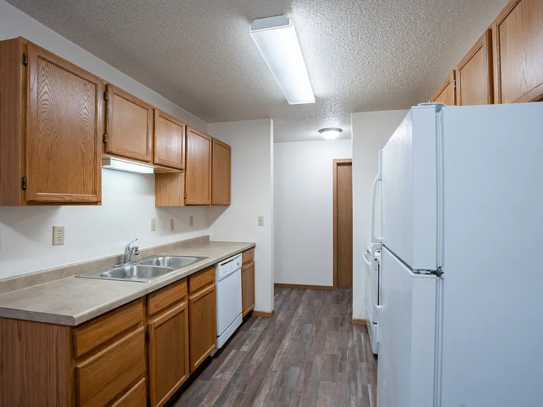 Fargo, ND Prairie Park Apartments | Kitchen