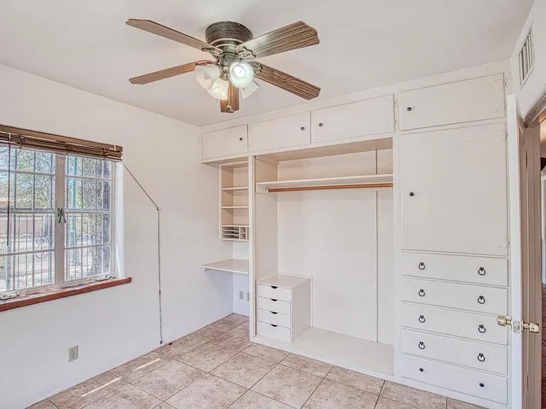 1304 E Linden St #1 — Photo 9