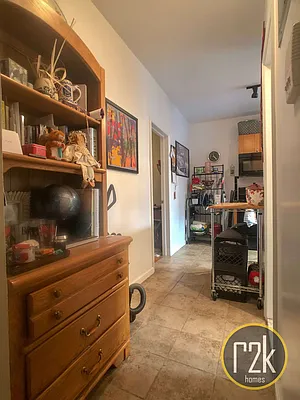 Rented by Realty 2000 Corp | media 18