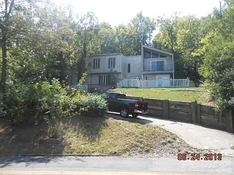 1st image of 338 Hyde Park Dr