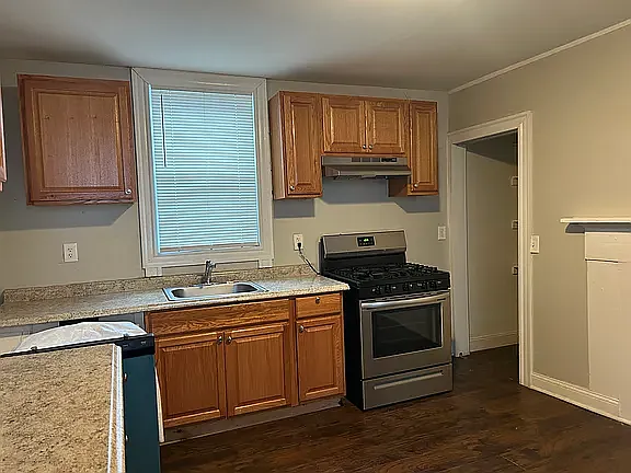 52 Old Morton St #1 — Photo 6