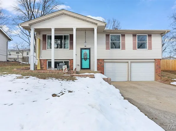 4537 Dakota Trl, Saint Charles, MO 63304