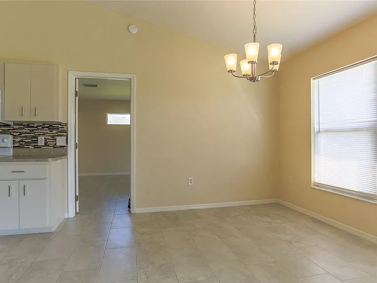 4691 SW 129th Pl — Photo 2