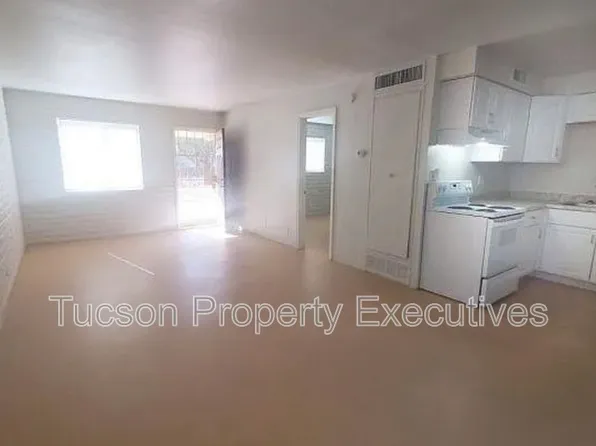 319 E Blacklidge Dr #3, Tucson, AZ 85705