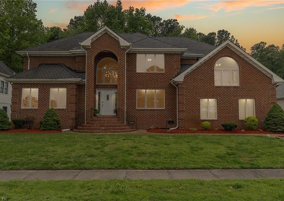 1st image of 1549 Crystal Lake Dr