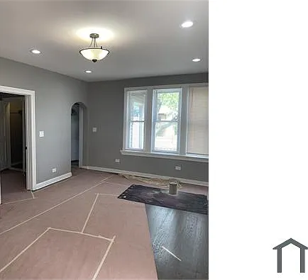 1009 W 104th St — Photo 2