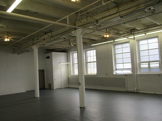 2nd image of 1403 Central Pkwy Suite 101