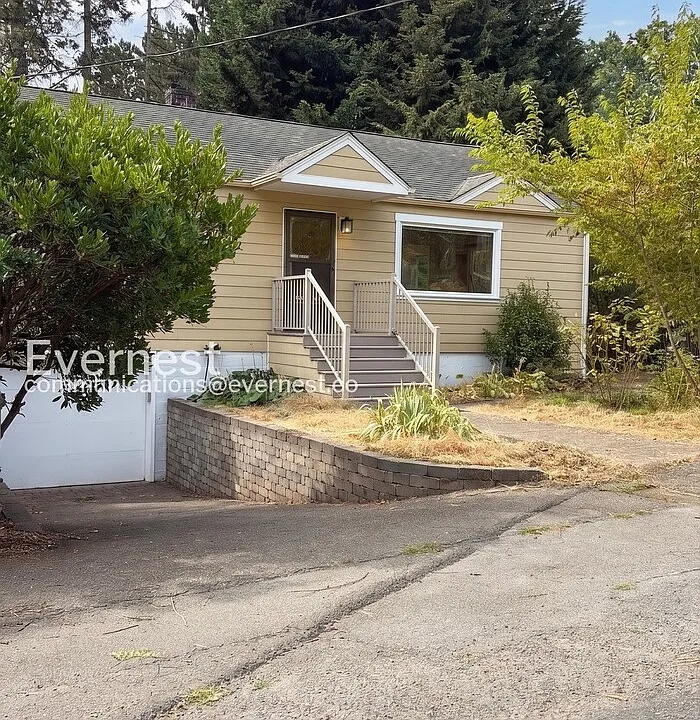 909 NE 115th St